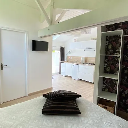 Chez Juliette Countryside And Sea Near Pornic